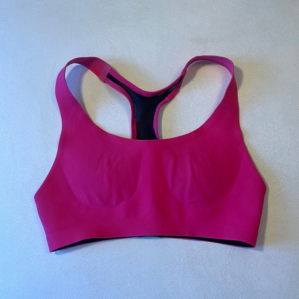 Lululemon size 32A pink sports bra